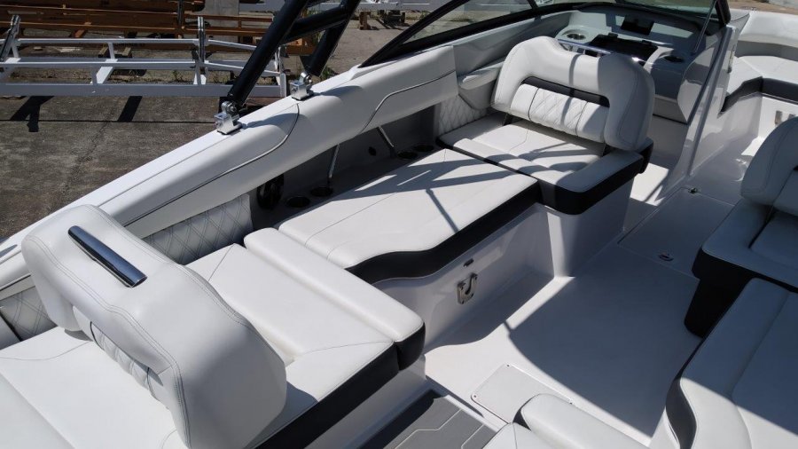 REGAL LX2 - 33