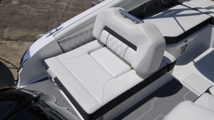 REGAL LX2 - 34