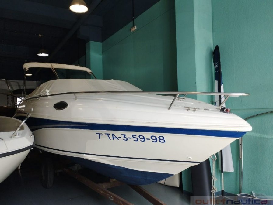 Rinker 232 Captiva