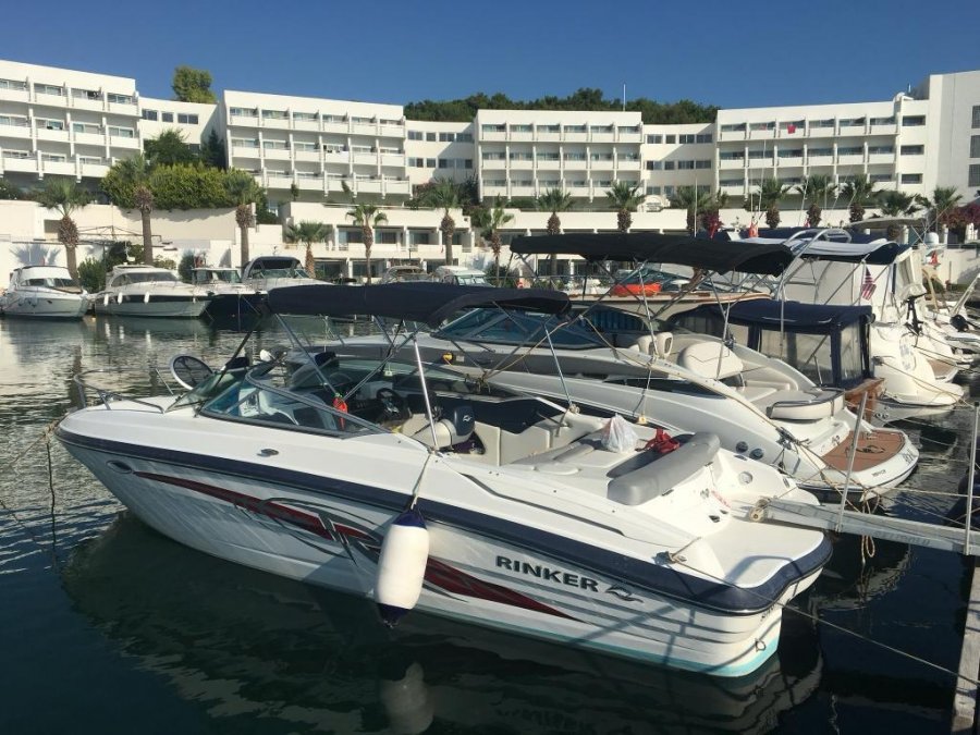 Rinker Captiva 236 Br