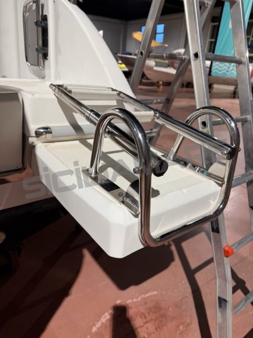 SAVER 750 CABIN - 16