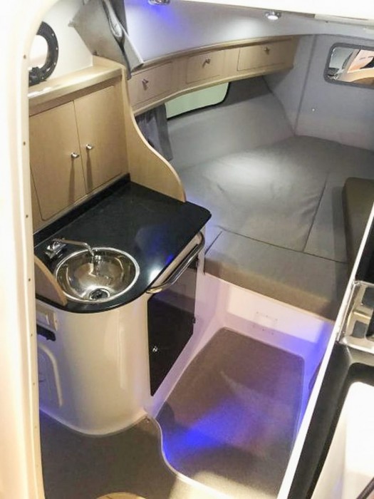 SAVER 750 CABIN - 10