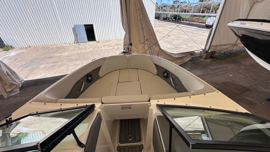 SEA RAY 230 SPX - 21
