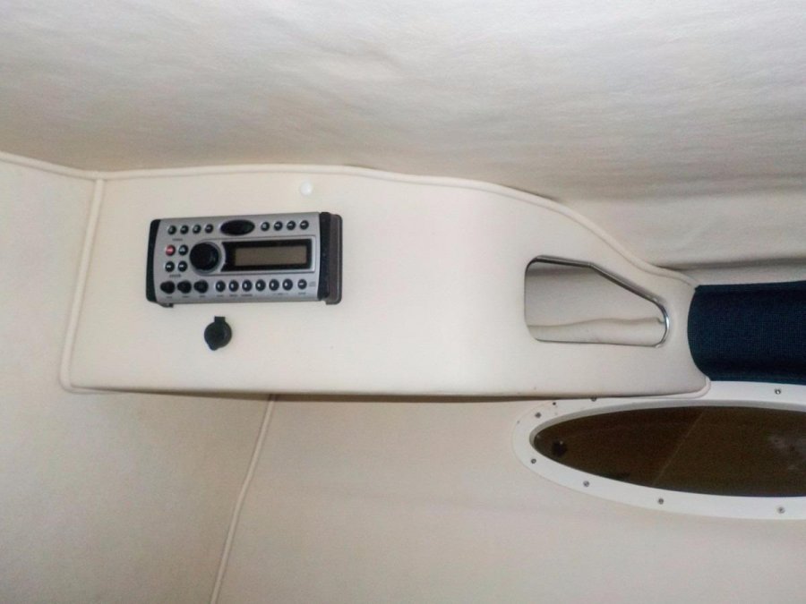 SEA RAY 240 SUNSPORT - 19