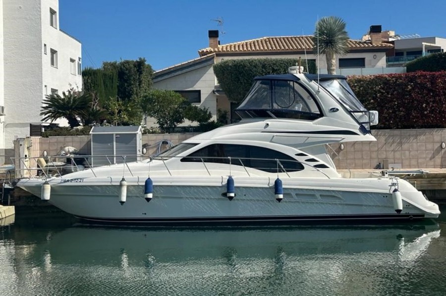 SEA RAY 420 SEDAN BRIDGE - 1