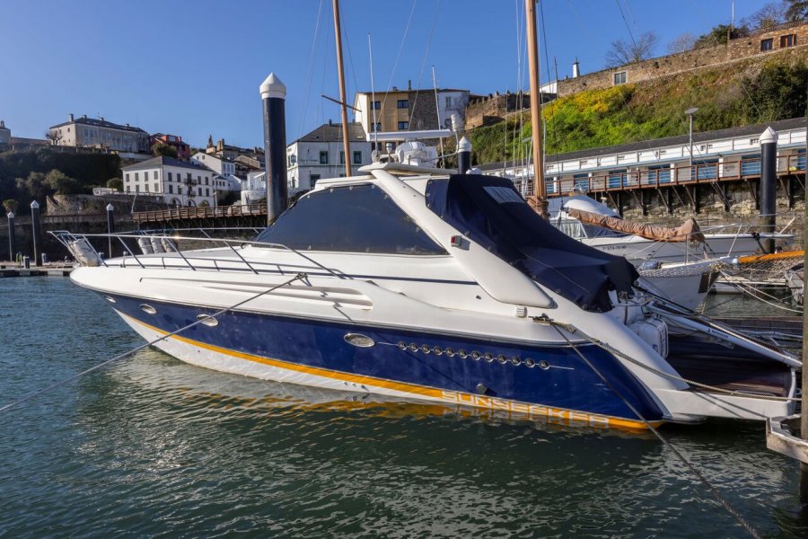 Sunseeker Portofino 400