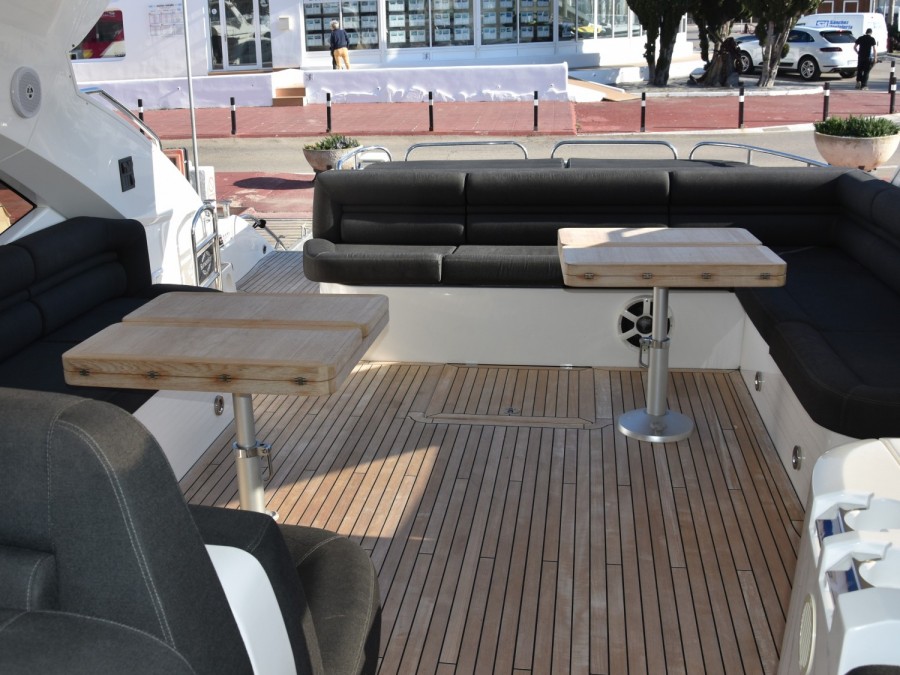 SUNSEEKER PREDATOR 60 - 19