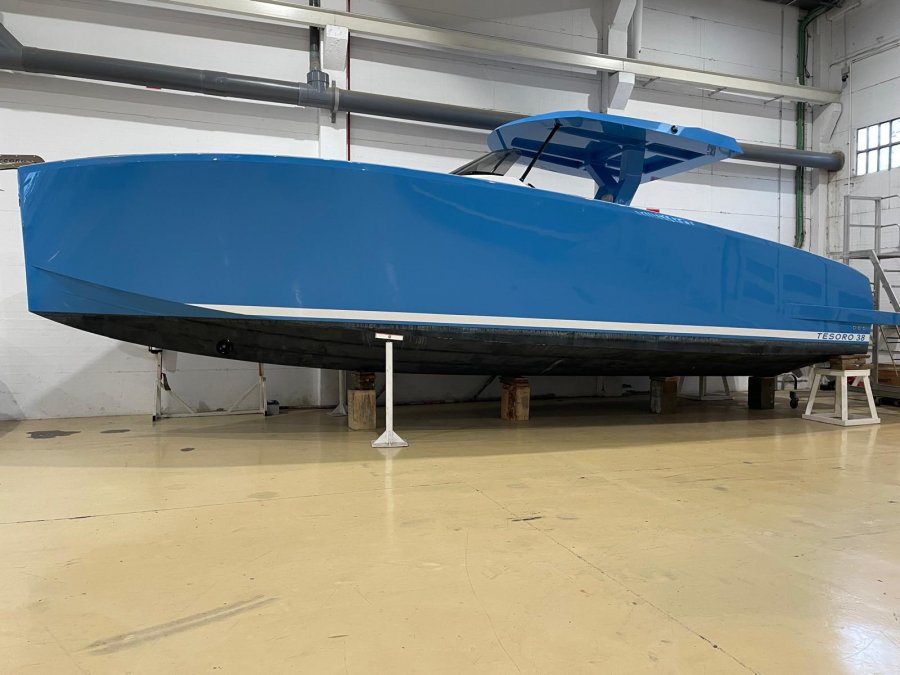 Tesoro T-38