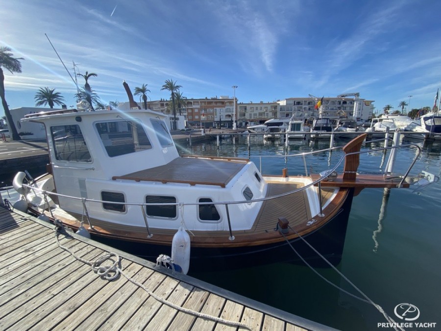 Tiburon 40 Sobrecabinado