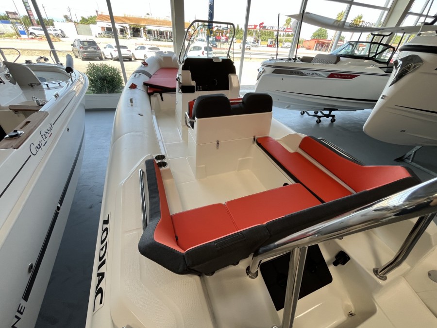 ZODIAC MEDLINE 6.8 NEO - 4